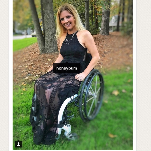 Gorgeous maxi dress by honeybum! NWOT - Picture 2 of 2